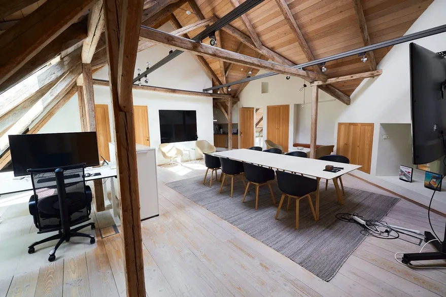 Kabinet - Multi-Use Business Premises in Bredal