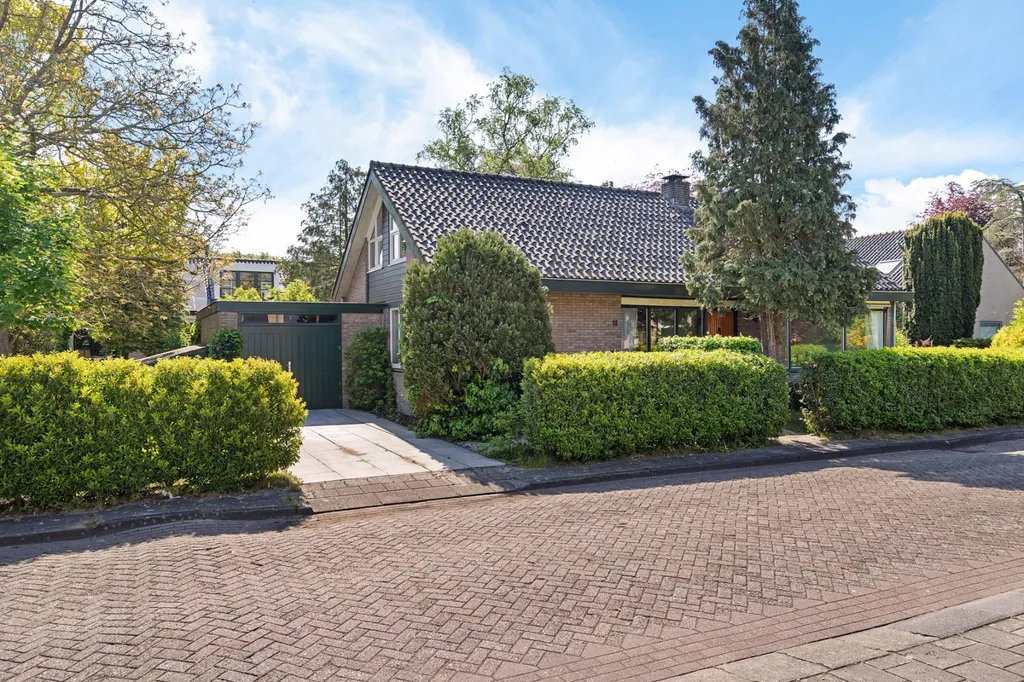 Välivaade - Detached Bungalow with Garden in Monnickendam