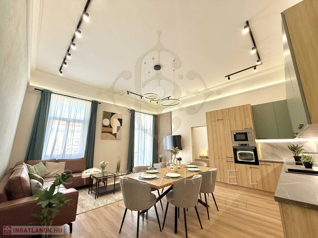Sala da pranzo - Modernised Apartment with Balcony in Budapest VIII