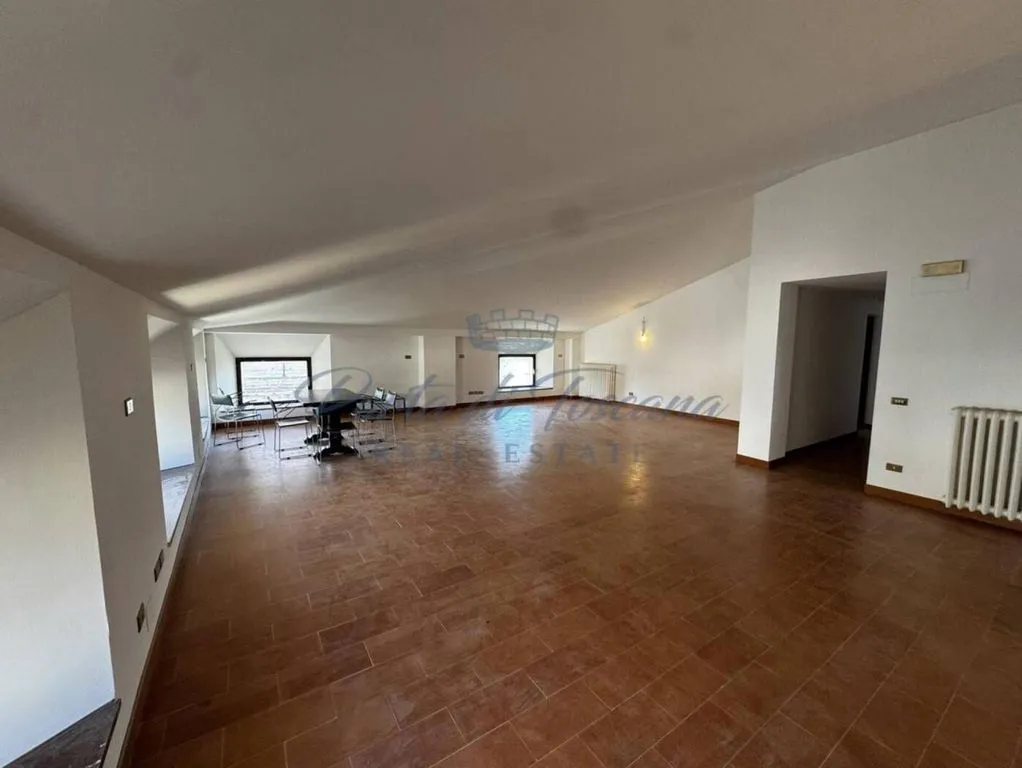 Stanze - Luxury Flat with Historic Views in Pietrasanta