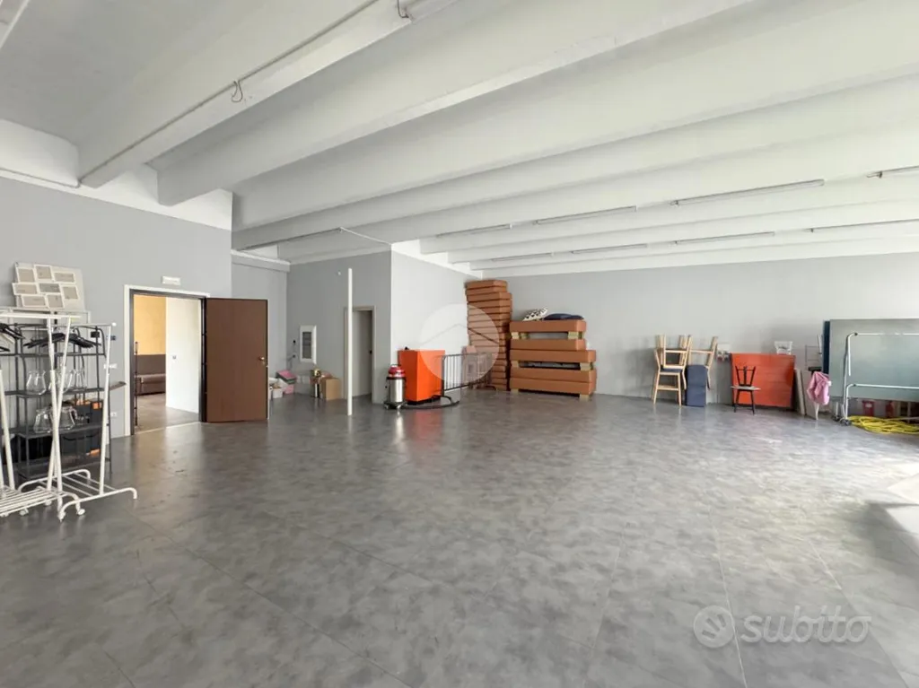 Toad - Office with Parking in Cazzago San Martino