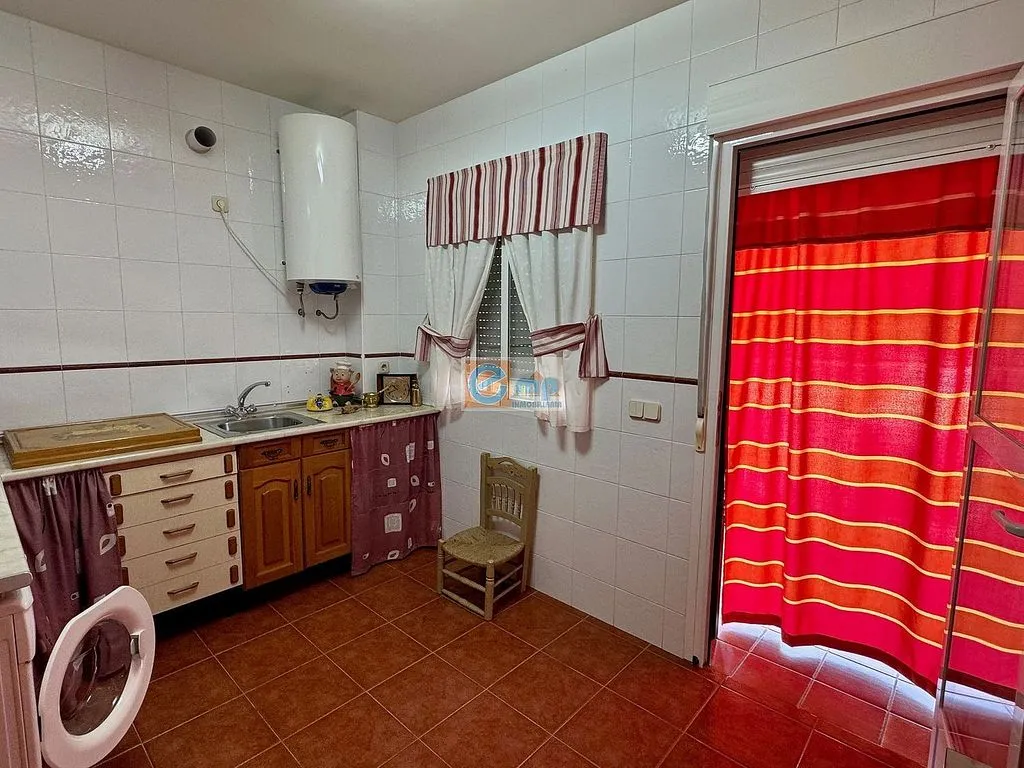Cuisine - Chalet with Pool and Terraces in Palomeque