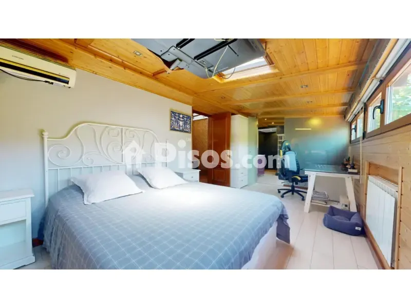 Bedrooms - Independent Villa with Private Pool in Gueñes