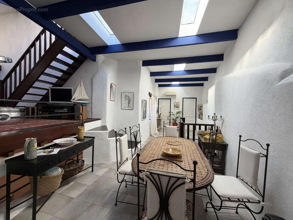 Söögituba - Village House with Rooftop in Uzès