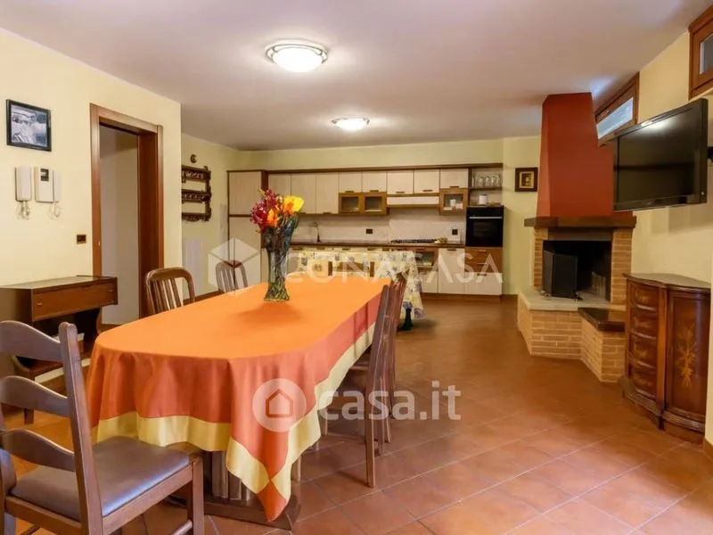 Söögituba - Terraced House with Private Garden in Spoltore