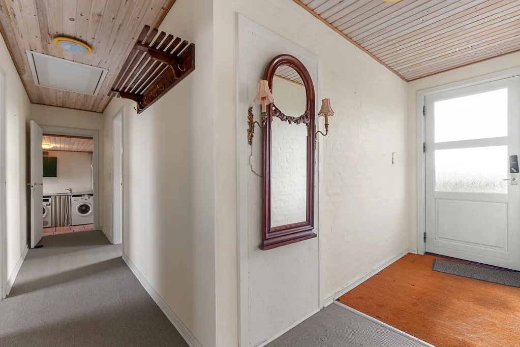 Hallway - 5-room house in Hammel