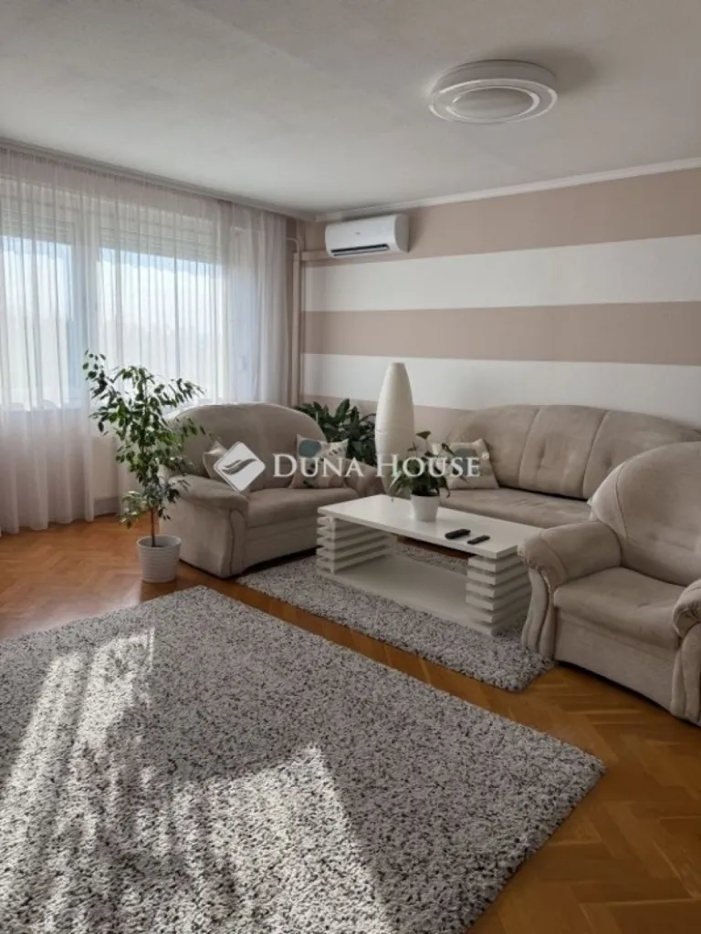 Living Room - Modern Flat with Balcony in Budapest XVI