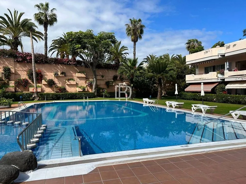 Bassein - Furnished Flat with Terrace in Botanical District