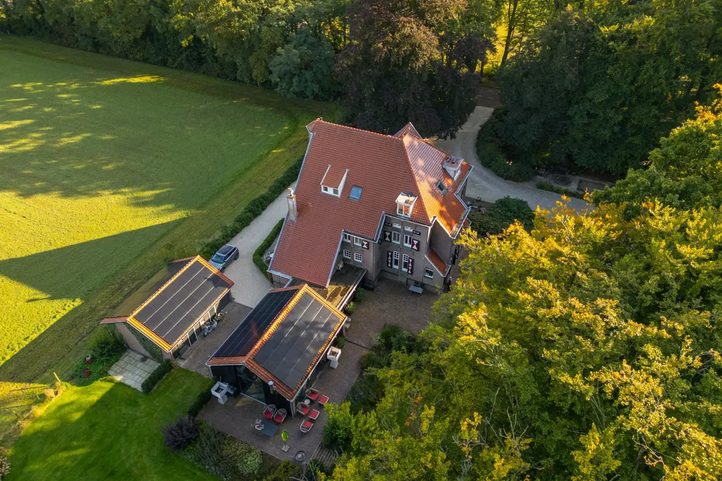 Vue aérienne - Historic Villa with Garden in Almen