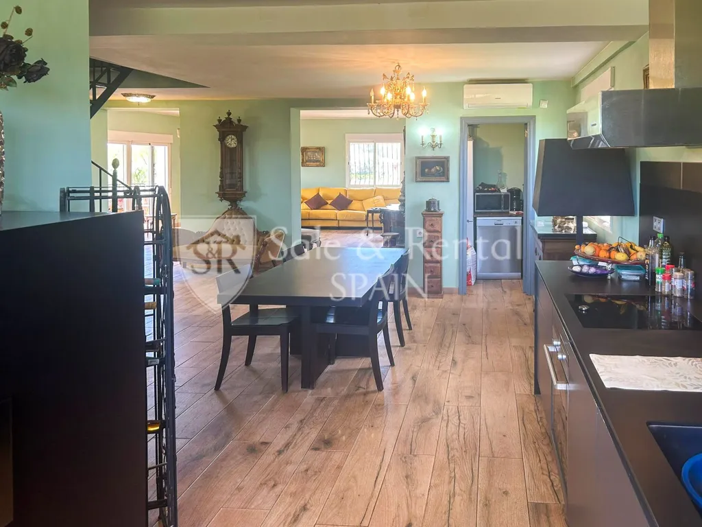 Cucina - Chalet with Pool and Terrace in Montserrat