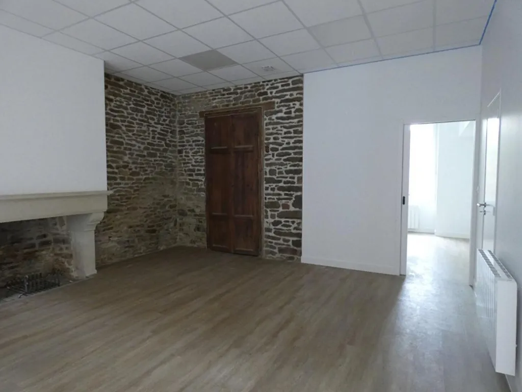 Pièces - Appartement Refait à Neuf avec Jardin au Centre de Dinan