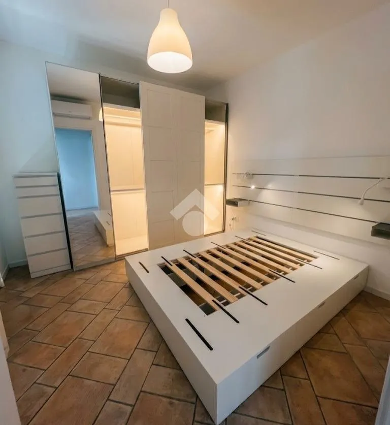 Magamistoad - Fully Furnished 2-Bedroom Apartment with Balcony in Flero