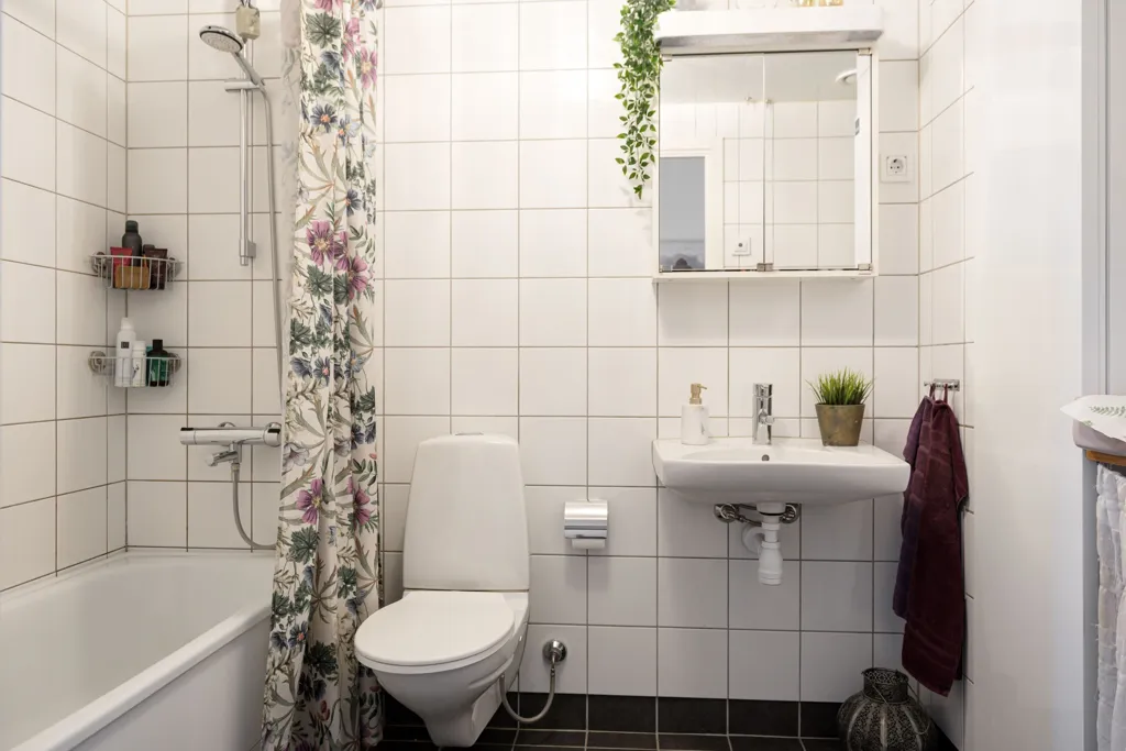 Vannitoad - Apartment with 23 m² Terrace in Enköping