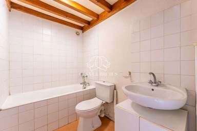 Bathrooms - Apartment with Courtyard View in Lyon-3e