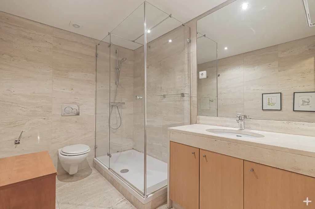 Salles de bain - Duplex Apartment with Tejo View in Lisbon