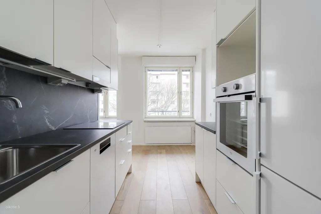 Cuisine - Modernised Flat with Balcony in Kallio, Helsinki