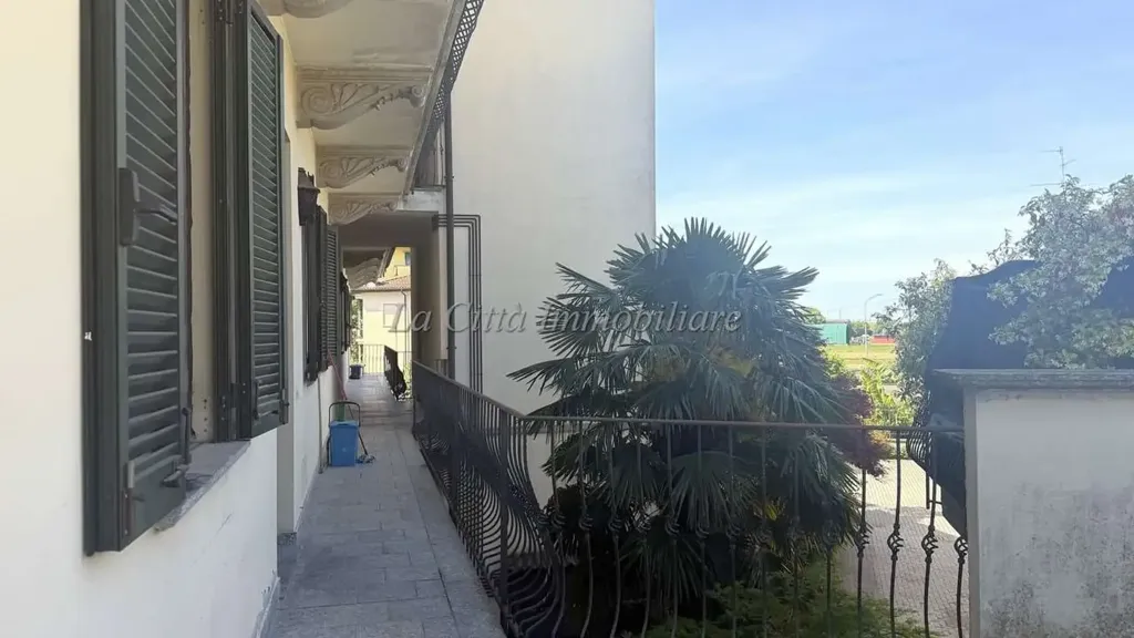 Terrass - Bilocale with Private Terrace in Galliate
