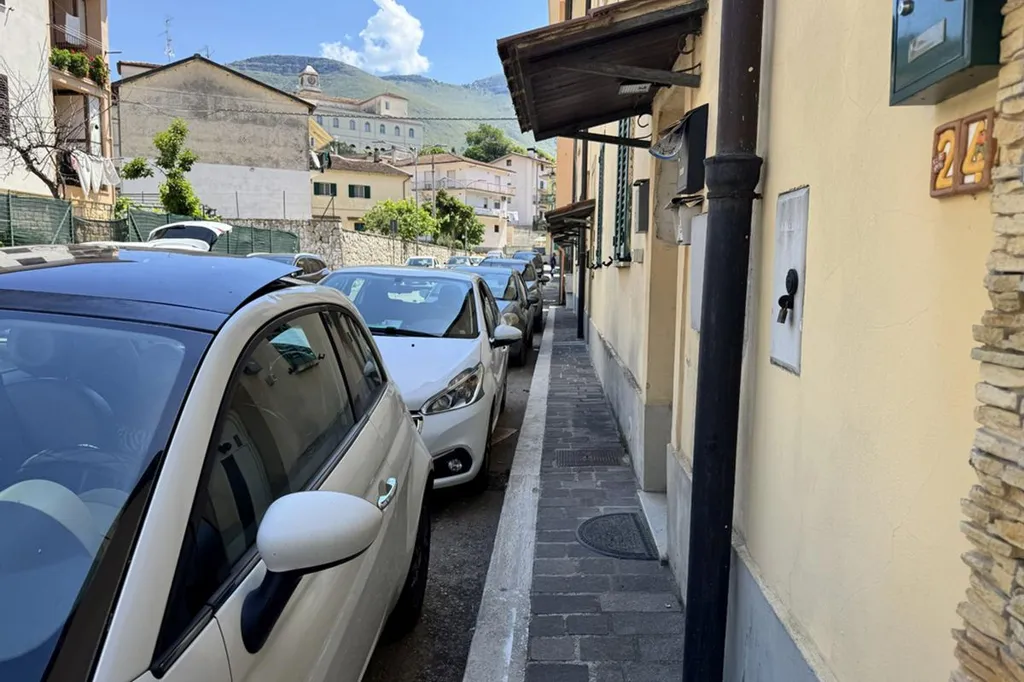 Extérieur - Rear-Access Semi-Detached House with Mountain View in Itri