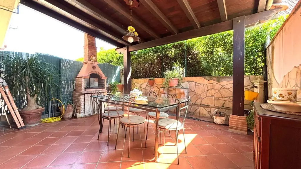 Terrazza - Bifamiliar Villa with Garden in Ardea