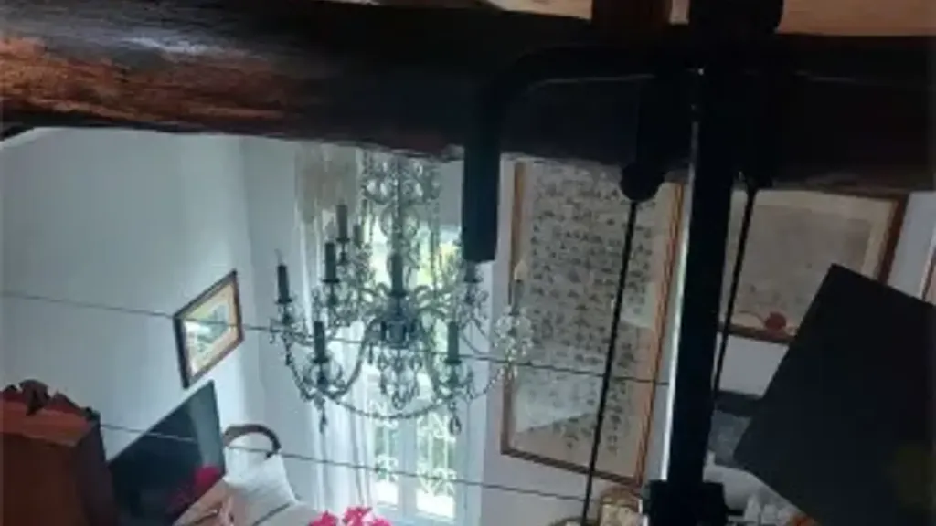 Elutuba - Historic Centre Apartment with Balcony in Formia