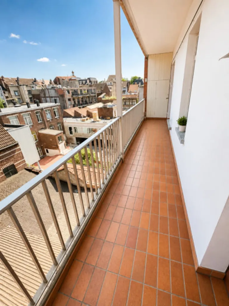 Rõdu - Rental House with Terraces in Anderlecht