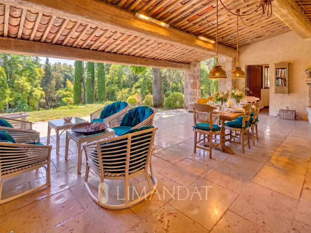 Terrasse - Villa avec Parc et Piscine à Saint-Paul-de-Vence