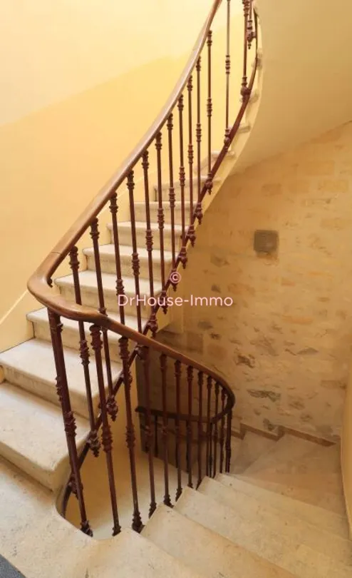 Rooms - 9-Piece Investment Building in Bordeaux