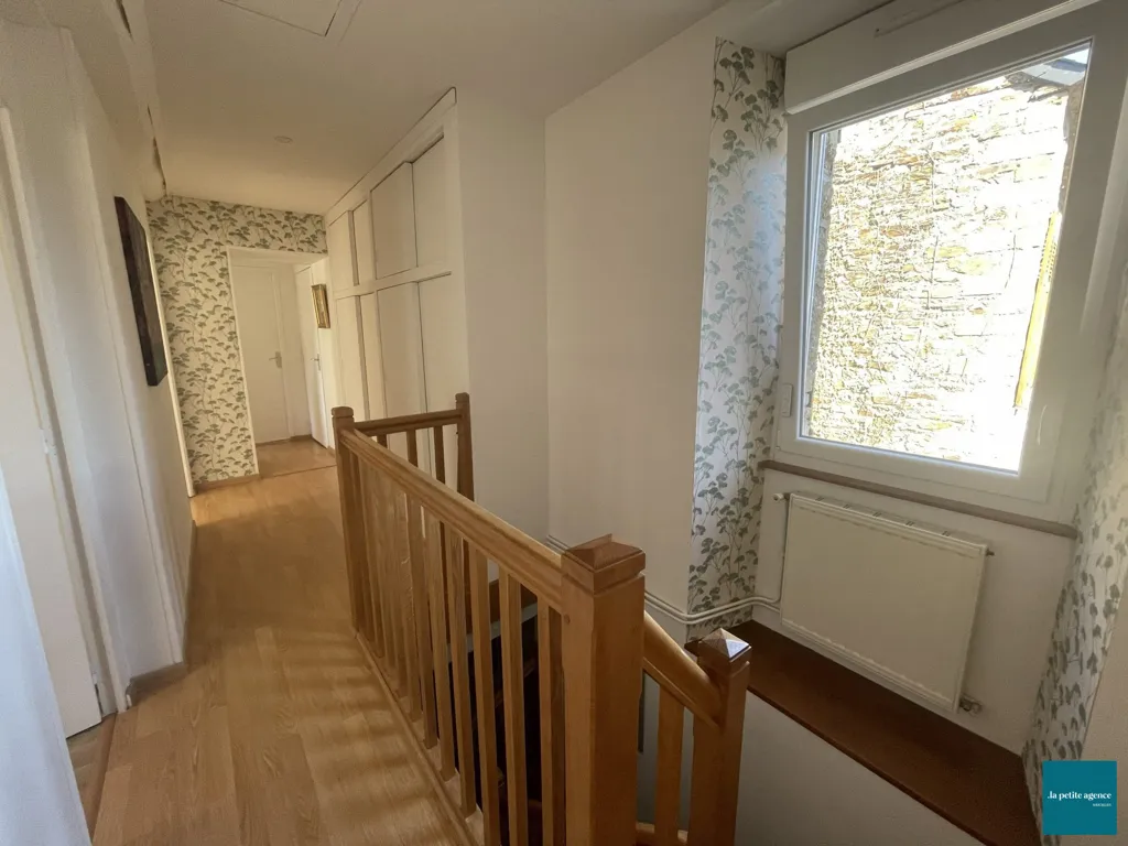 Entrée - Maison avec Entrée Indépendante à Esson