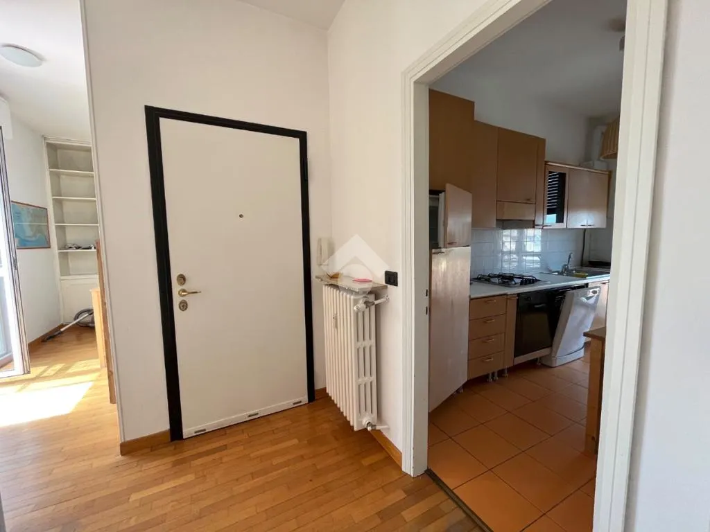 Cuisine - Trilocale with Terrace in Pavia