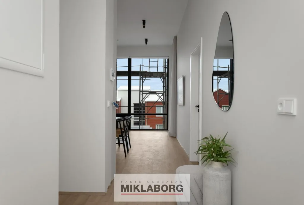 Ingresso - New Flat with Balcony in Hafnarbraut
