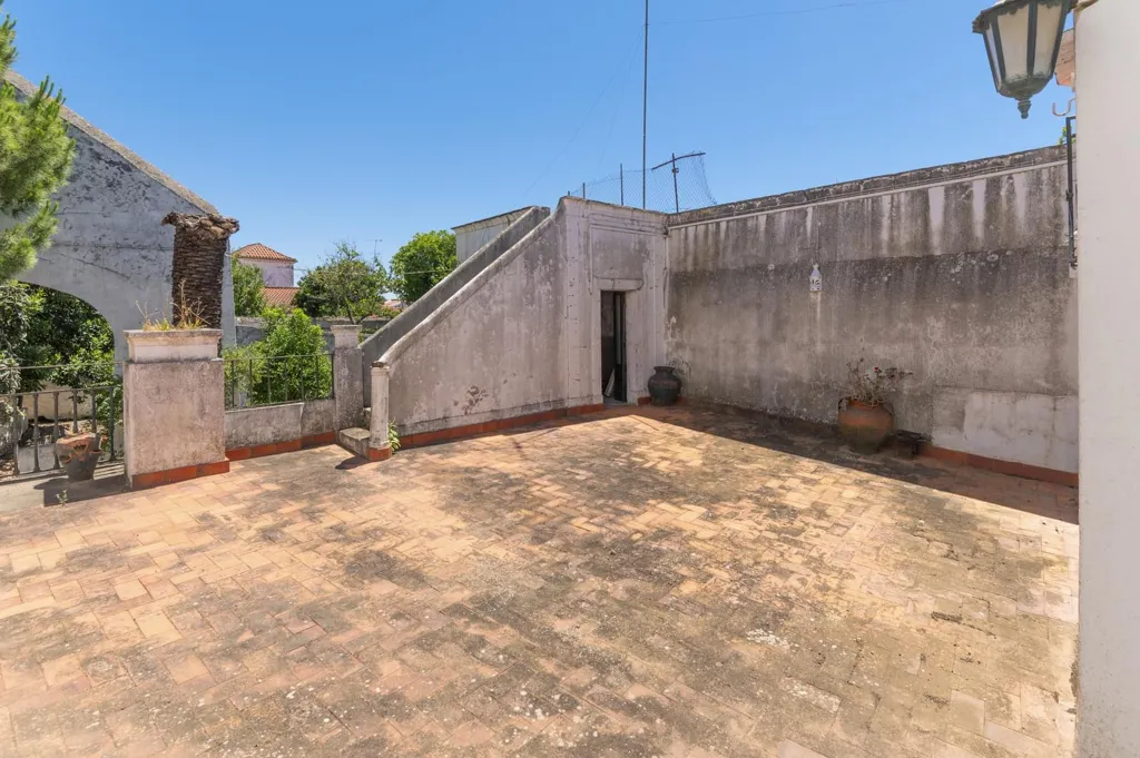 Aed - 16th Century Palace in Elvas Historical Area