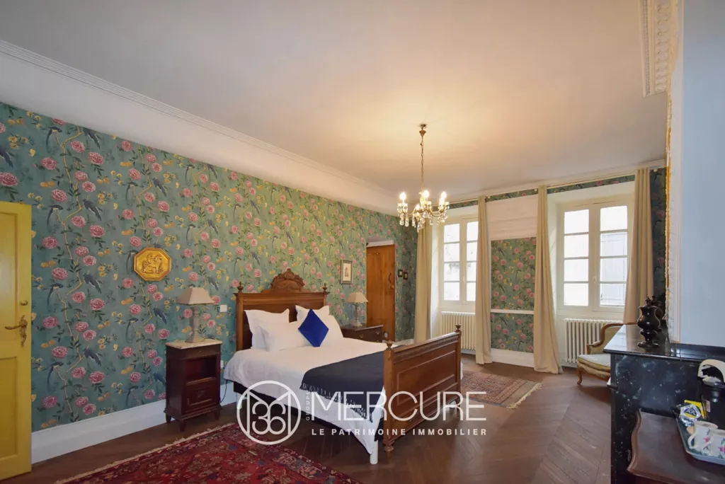 Bedrooms - Medieval Guesthouse in Historic Village