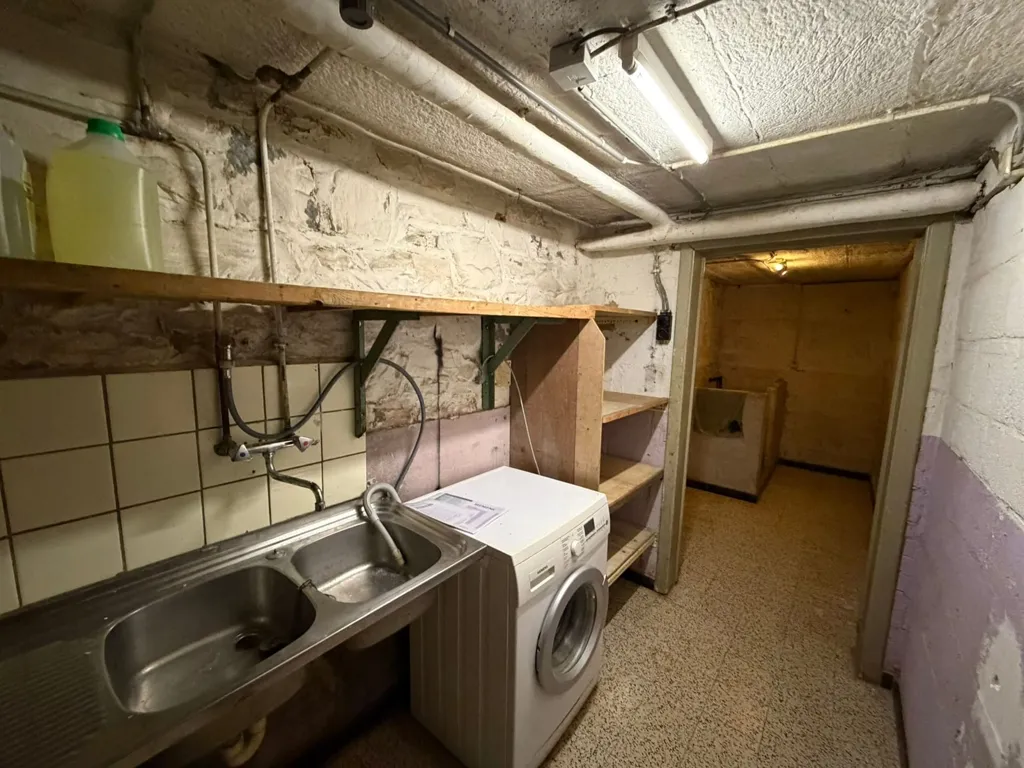 Utility Room - Half-Open House with Garden in Bastogne