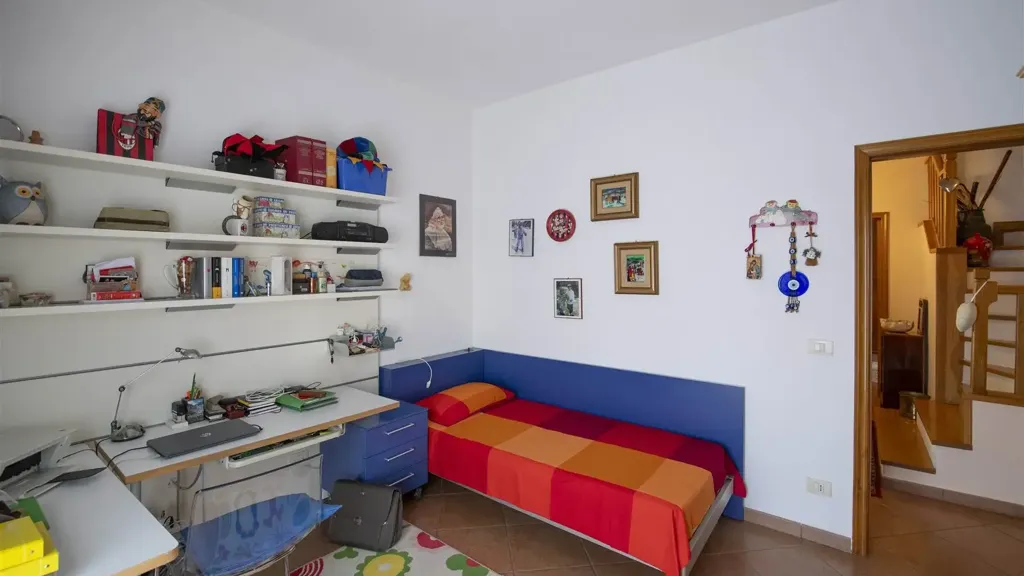 Magamistoad - Bifamiliar Villa with Terrace in Senigallia