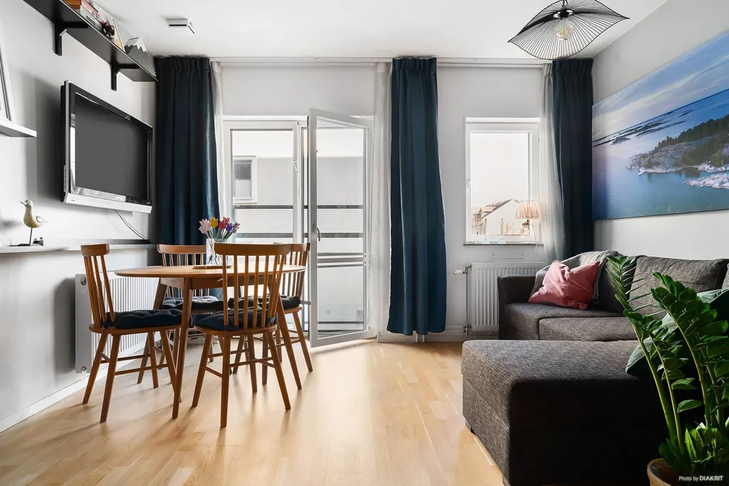 Séjour - Modern Flat with Lift in Central Enköping