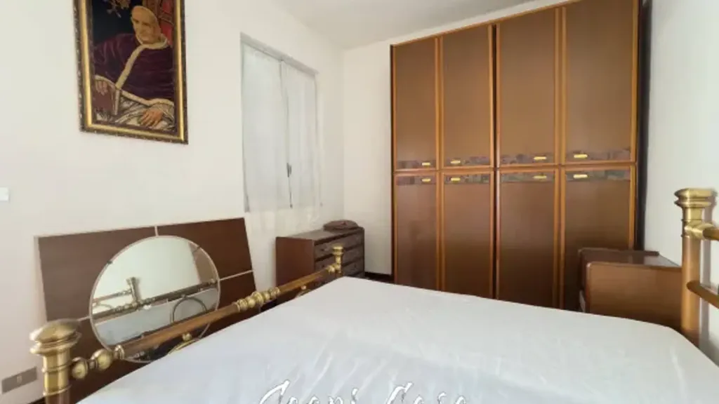 Bedrooms - Detached House with Garden in Mezzomerico