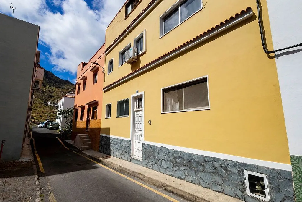 Välivaade - 3-Bedroom Flat with Balcony in Valleseco