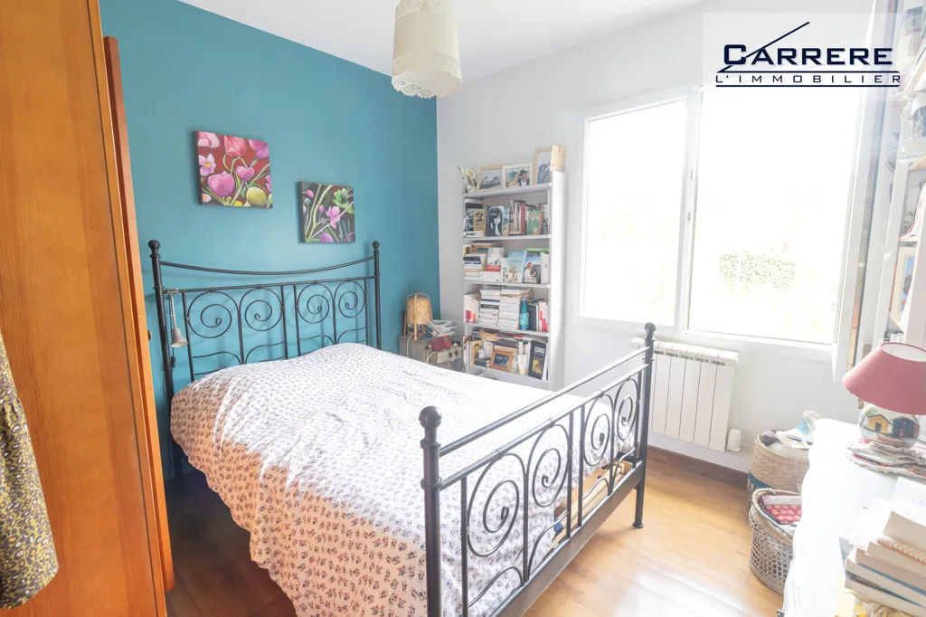 5-room house in Cambes