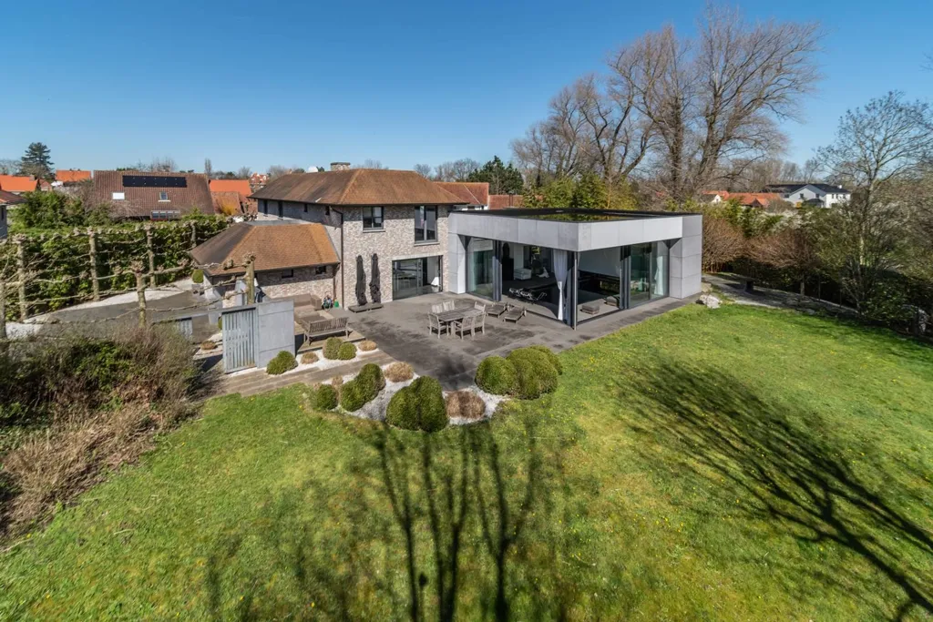 Vue aérienne - Villa luxueuse à Sint-Idesbald près de la réserve naturelle