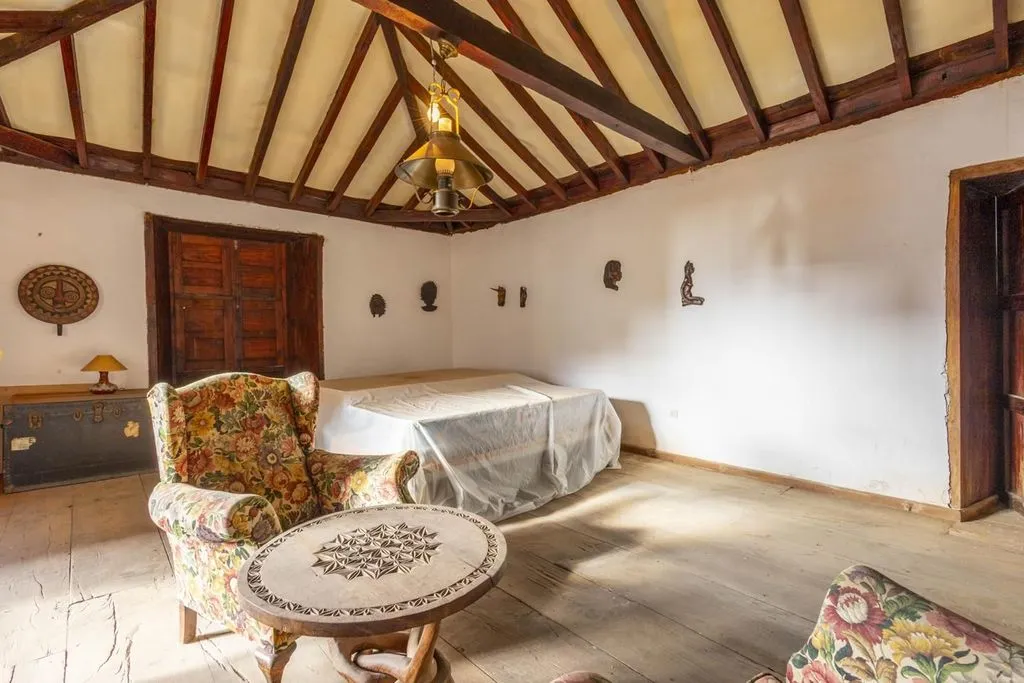 Chambres - Historic Villa with Patio in Arona