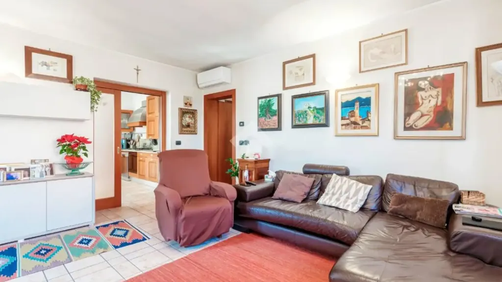 Elutuba - Rustic Villa with Garden in Lazise