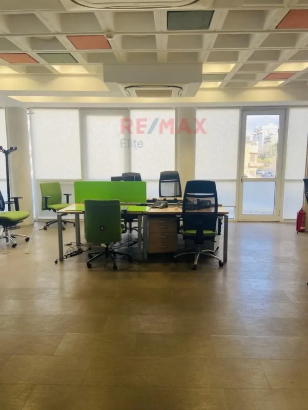 Bureau - Office Space with Corner View in Kallithea