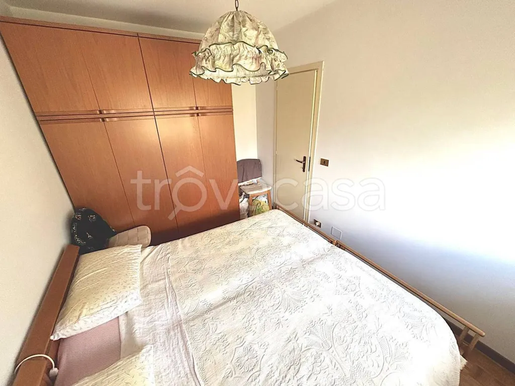 Magamistoad - Three-bedroom Apartment with Balcony in Oulx