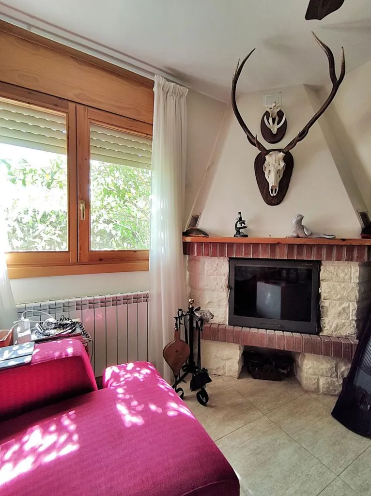 Elutuba - Detached Villa with Pool in Caspe