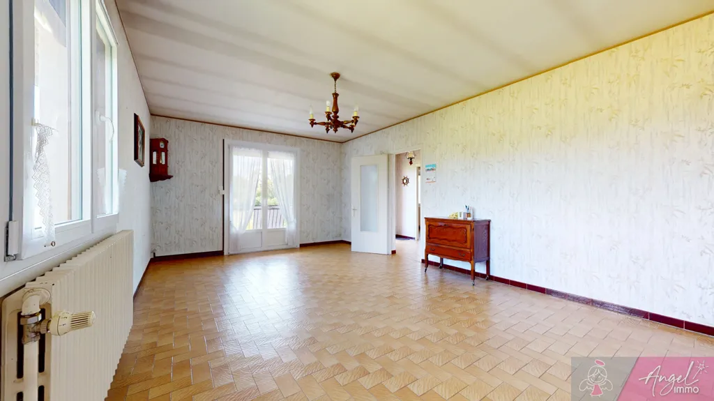 Séjour - Maison avec sous-sol et combles aménageables à Villers-Robert