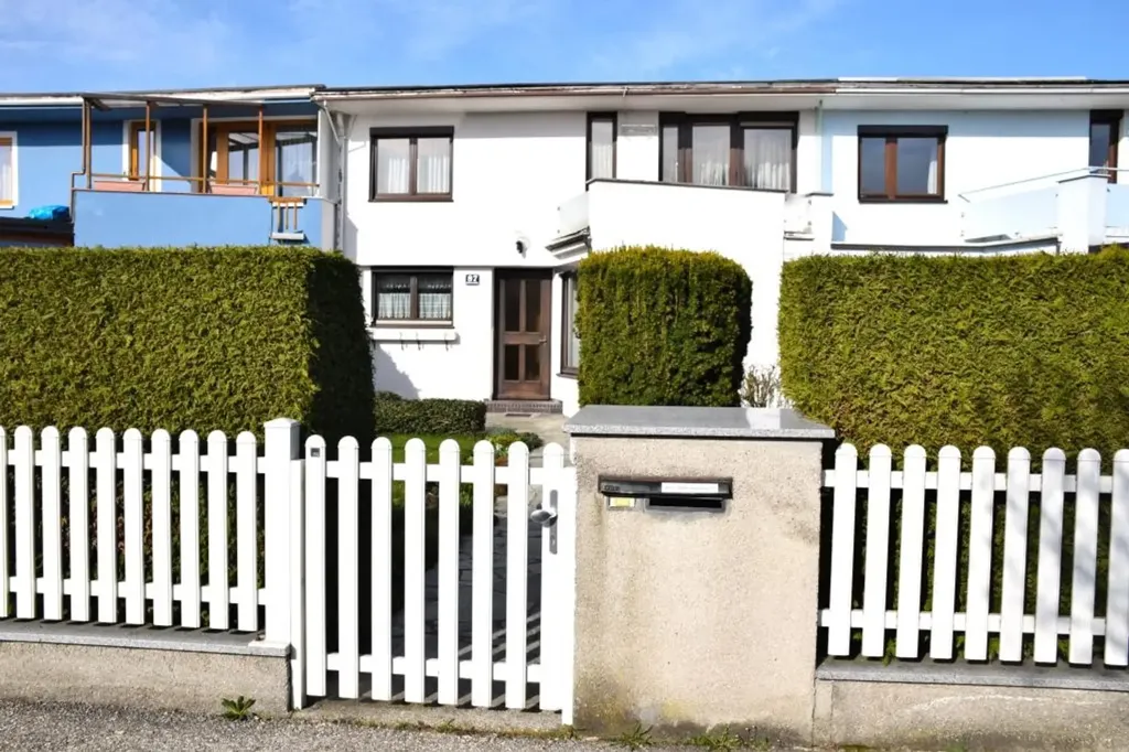 Välivaade - Terraced House with Garage in Central Location