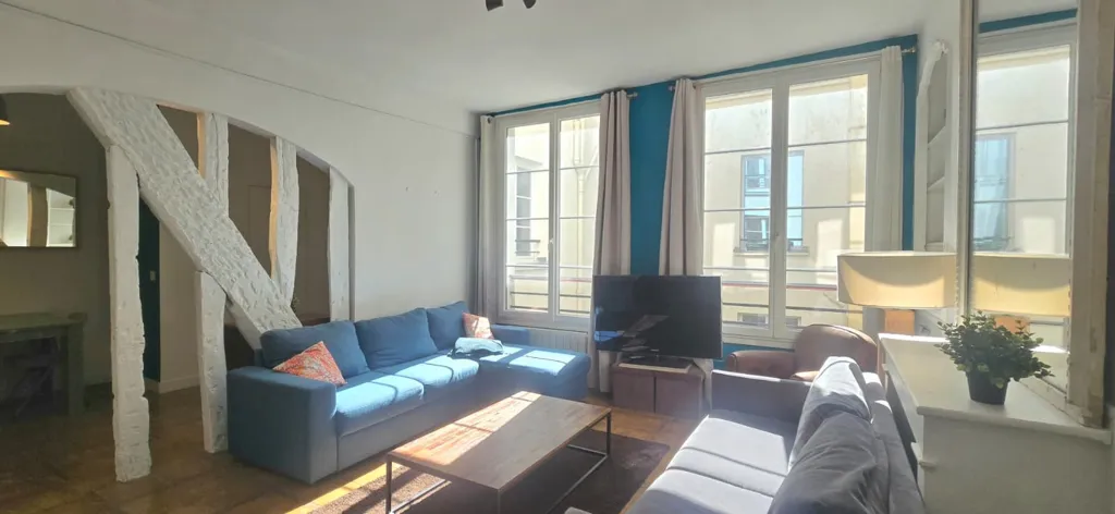 Elutuba - 2-Bedroom Flat with Courtyard View in Paris
