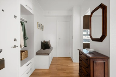 Esik - Modern Flat with Balcony in Vällingby Centre