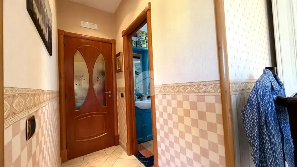 Entrée - Apartment with Balconies in Central Naples