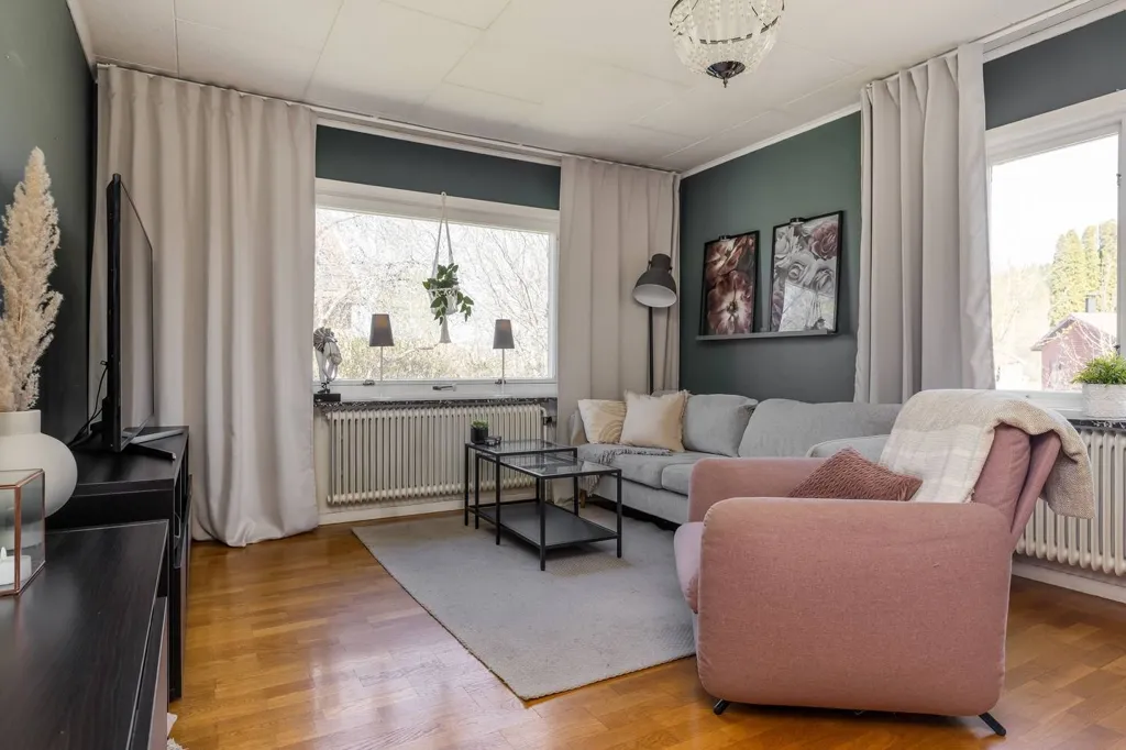 Elutuba - Charming Villa with Garden in Knutsbovägen